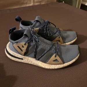 Women’s Adidas Sneakers